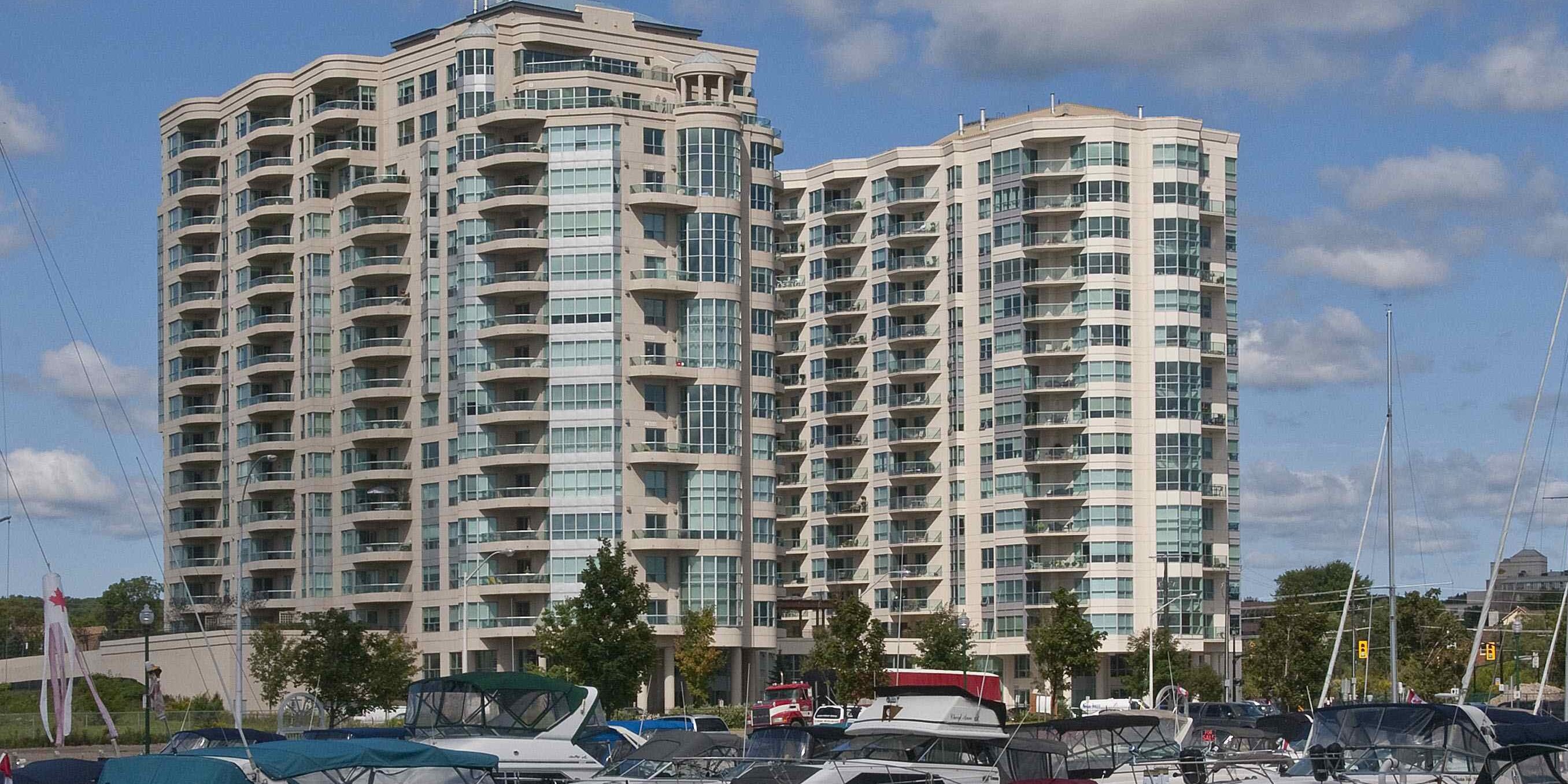 Barrie condos